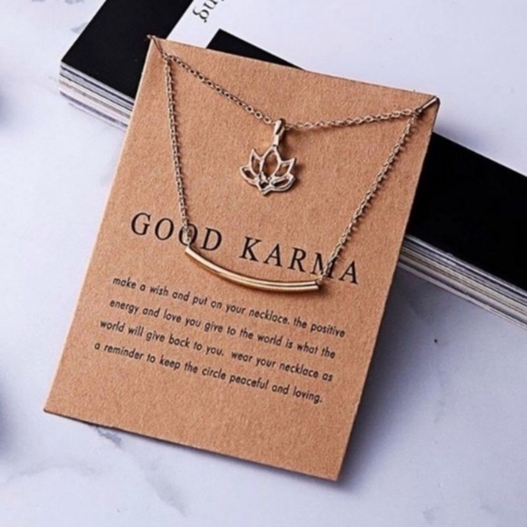 Gold lotus necklace - Picture 6 of 8